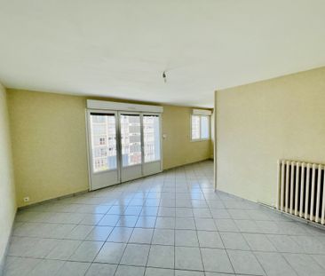 Location Appartement 3 pièces 71m² CHATELLERAULT 86100 - Photo 5