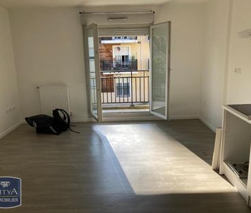 Location Appartement 2 pièces 47m² ST FARGEAU PONTHIERRY 77310 - Photo 1