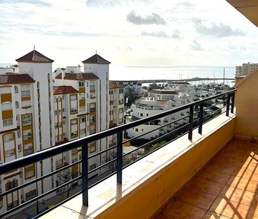 Ático de alquiler en Puerto de Estepona - Photo 6