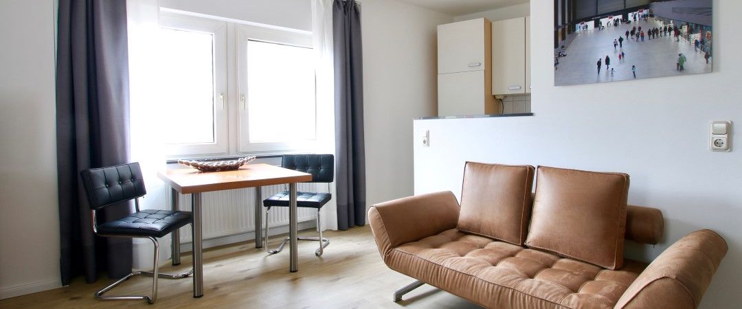 Modernes City Apartment mit Aufzug im Herzen von Köln - Photo 1