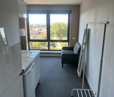 1 bedroom flat to rent - Photo 6