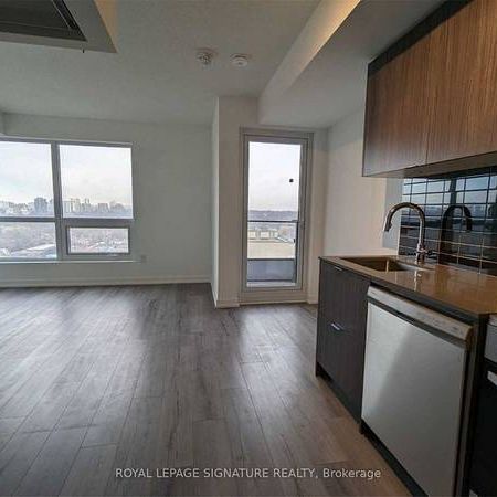 Bloor E/Sherbourne-Large 1Bdrm+Den 1Bath - Photo 4