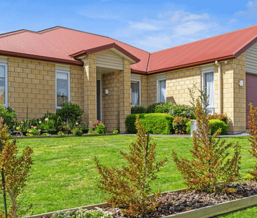 134 Puhirake Crescent, Pyes Pa - Photo 2