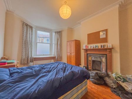 4 bedroom terraced house to rent - Photo 2