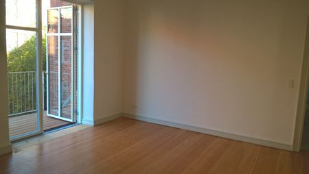 Smuk 5-vær med stuklofter og altan - Foto 5