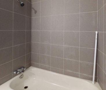 Two Bedroom Townhouse - Photo 4