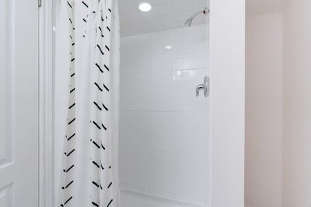 For Lease - 2217 Ghent Avenue, Burlington, Ontario - Photo 5