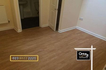 |ref: |, Portswood Road, Southampton, Hampshire, SO17 - Photo 3