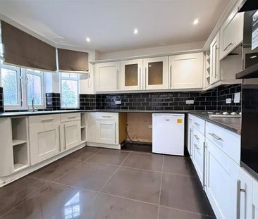 3 Bedroom Semi Detached To Let - Photo 6