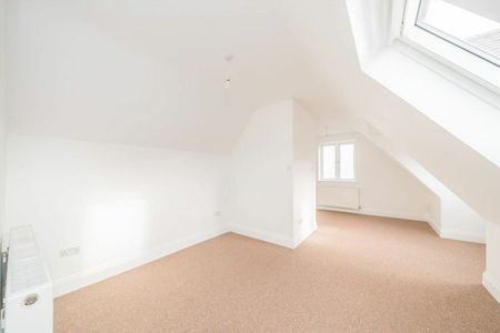 Kavsan Place, Cranford, TW5 - Photo 3