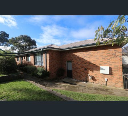 34 Ivy Lea Place, Goulburn, NSW 2580 - Photo 2