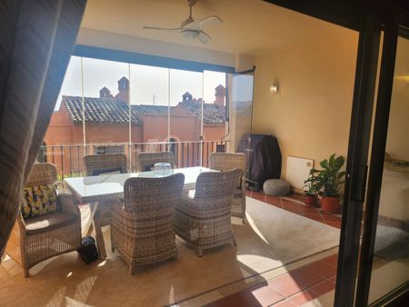 Semi-Detached House in Estepona - Photo 5