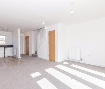 2 bedroom semi-detached house to rent - Photo 1