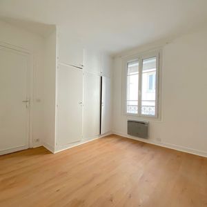 Location Appartement 2 pièces 29m² - Photo 2