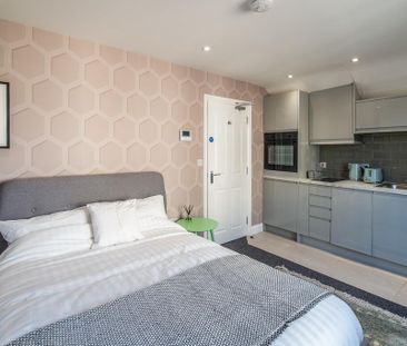 Studio to rent - Photo 5