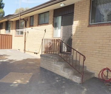 Two-Bedroom Villa in Hurstville - Photo 2