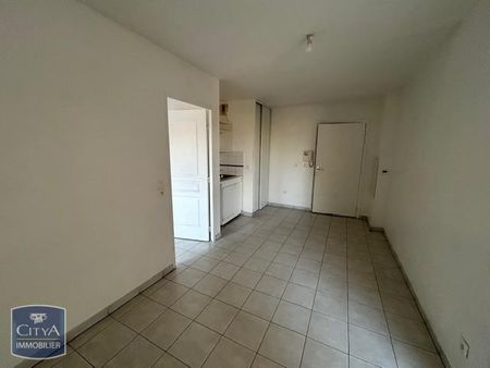 Location Appartement 2 pièces 33m² LA SEYNE SUR MER 83500 - Photo 4
