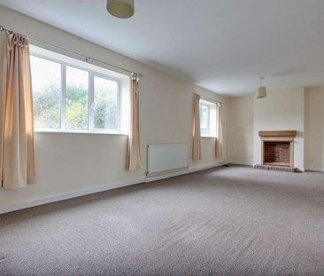 Trinity Close, Leven, Beverley, HU17 - Photo 2