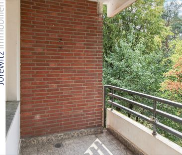 Bielefeld-Senne: Helle 4 Zimmer-Wohnung mit Loggia und idealem Schnitt - Photo 4