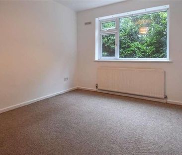 Ellerside Grove, Birmingham, West Midlands, B31 - Photo 2