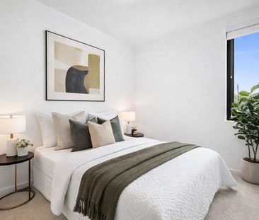 Low-Maintenance Living in a Prime Box Hill South Location - Photo 2