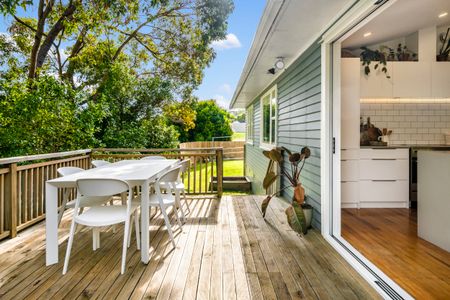 Fully Renovated Luxury - Photo 3