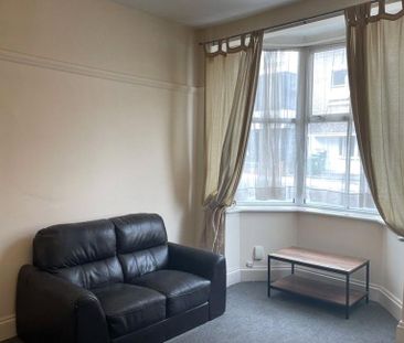 4 bedroom terraced house to rent - Photo 1