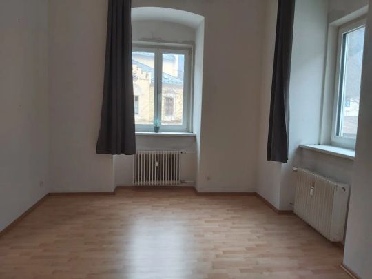 Unmöblierte 2-Zimmer-Altbauwohnung im 1. Obergeschoß in Thörl nahe Kapfenberg zu mieten ! - Photo 1