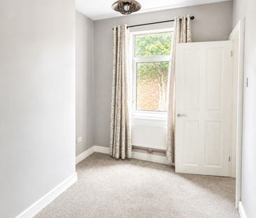 2 bed Terraced - To Let - Photo 4