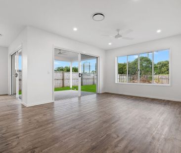 Modern Family Living in Cutters Ridge! - Photo 1
