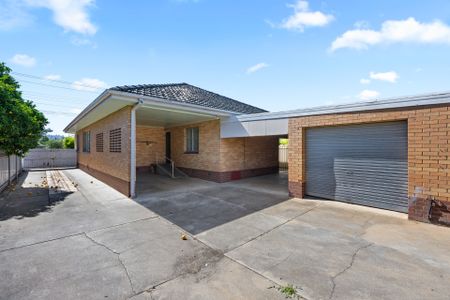 11 Cummings Street, Wodonga VIC 3690 - Photo 3