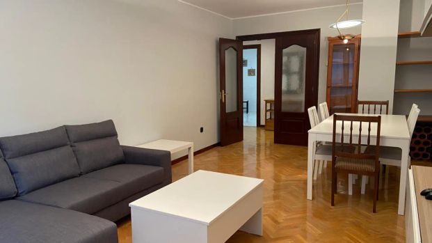 Piso de alquiler en Gijón - Calle Leon XIII, 4, Llano - Photo 1