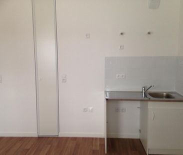 location Appartement T2 DE 48.36m² À AUBERVILLIERS - Photo 3