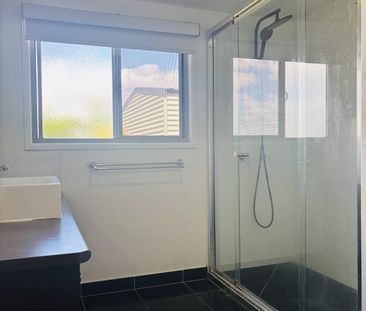 69 Makybe Diva Drive, 4740, Ooralea - Photo 1