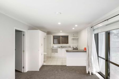 One bedroom Unit! - Photo 2