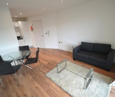 1 bedroom flat to rent - Photo 2