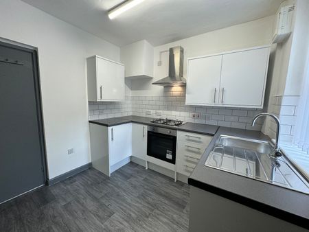 2 Bed Terraced House, Bala Street, L4 - Photo 4