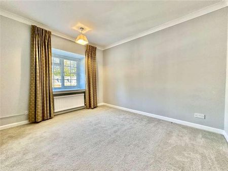 Portarlington Close, Bournemouth, BH4 - Photo 3