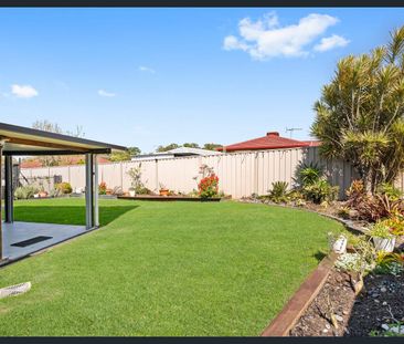 Family Oasis in a Quiet Cul-De-Sac – Perfect for Entertaining! - Photo 1