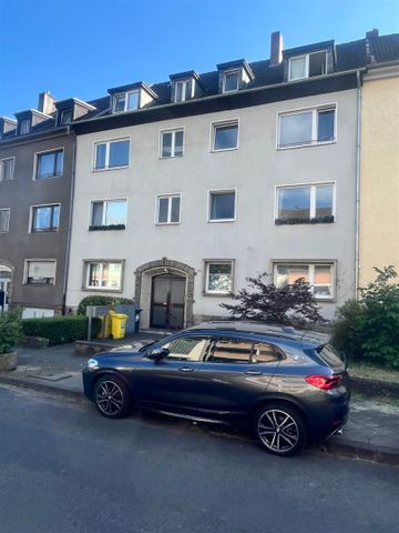 Immobilien-Richter: Charmante 3- Zi. Wohnung mit grossem Sonnengarten in Düsseldorf-Zooviertel! - Photo 4