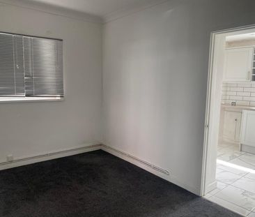 House - Semi-Detached For Rent Thomas Street, Porth - Photo 1