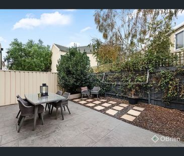 195 Stockmans Way, Kensington, Vic 3031 - Photo 2