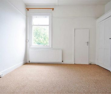 2 bedroom semi-detached house to rent - Photo 3