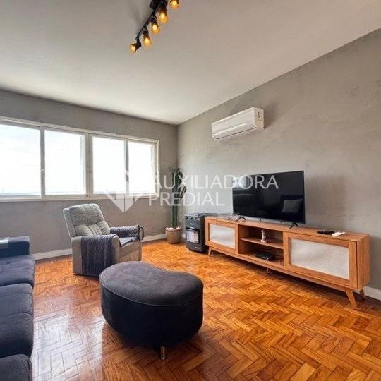 Apartamento com 3 quartos e 122m² para alugar em Centro Histórico, Porto Alegre. - Photo 1