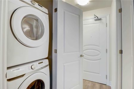 For Lease - 9075 Jane Street Unit# 1110, Vaughan, Ontario - Photo 3