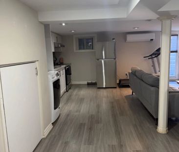 111 Glen Albert Drive #Basement - Photo 6