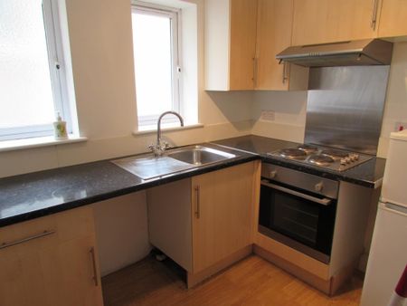 1 bedroom flat to rent - Photo 3