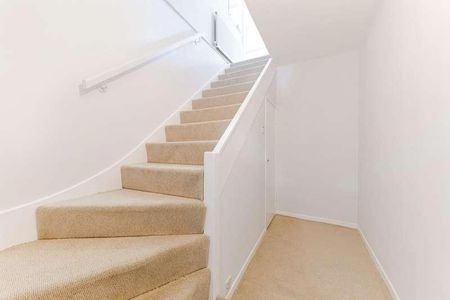 South Terrace, Surbiton, KT6 - Photo 5