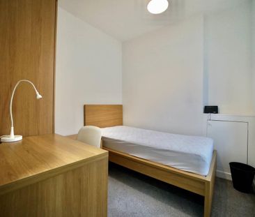 24 Albert Street - Photo 3