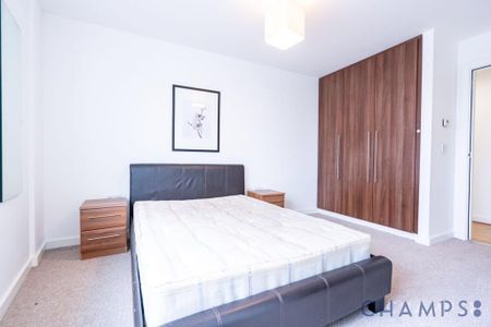 2 bedroom flat to rent - Photo 3